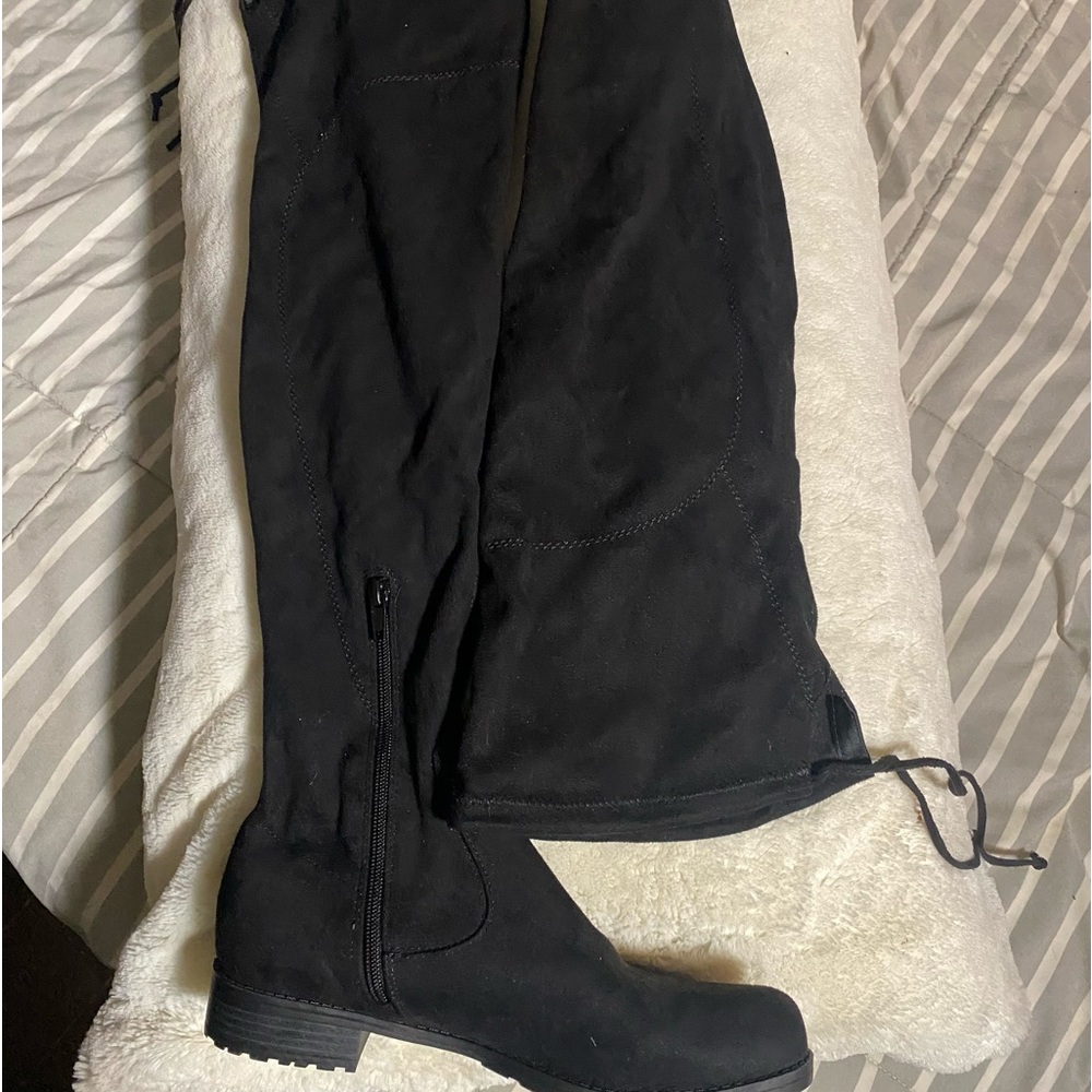 Ladies over the knee black suede boots. New with tags size 8.